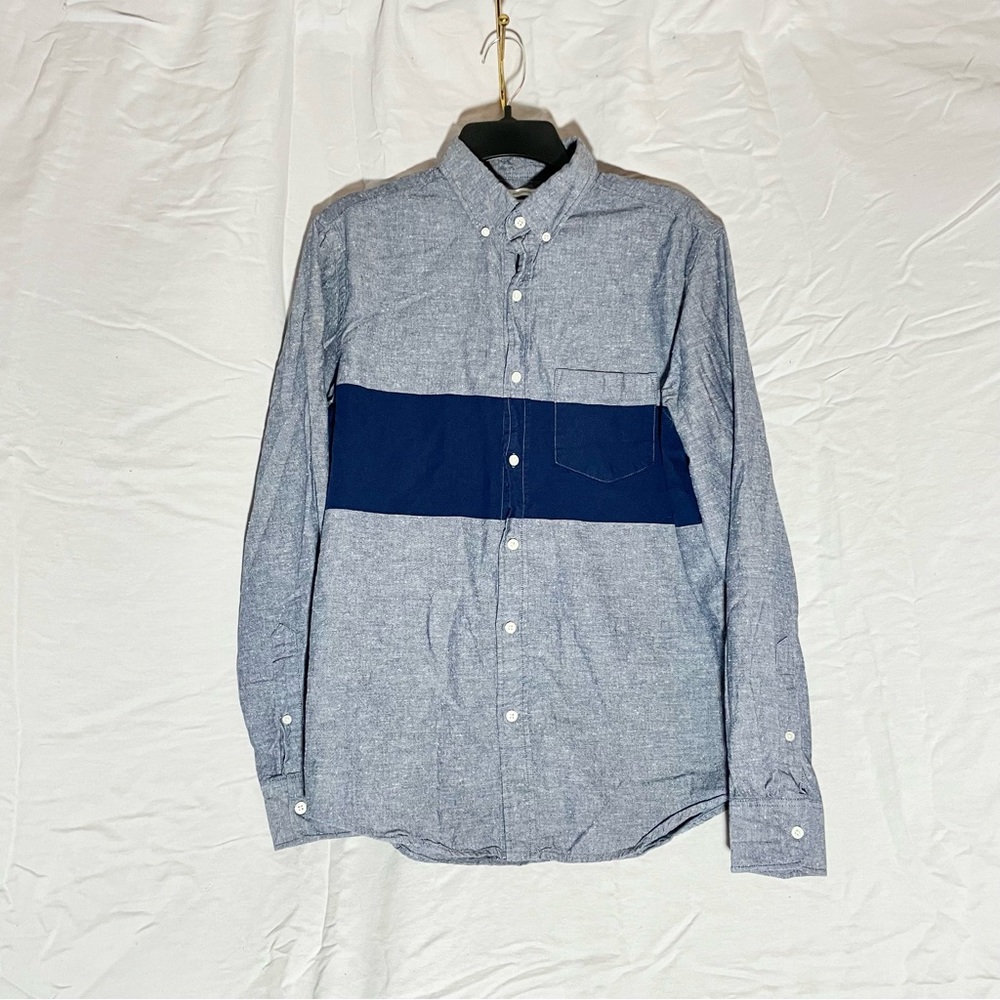Men’s Old Navy Chambray Stripe Casual Long  Sleeve Button Down Sz Medium
